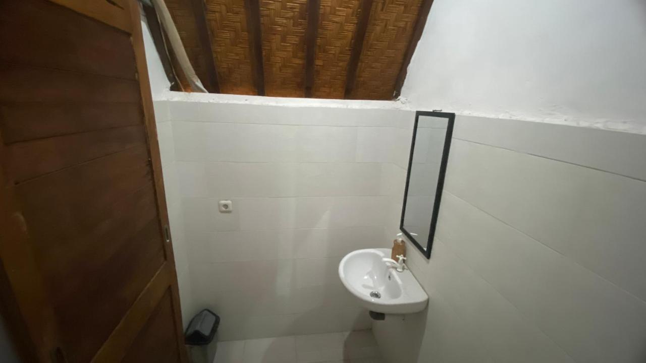 Gelih Bungalow Nusa Penida Batununggul Exterior photo