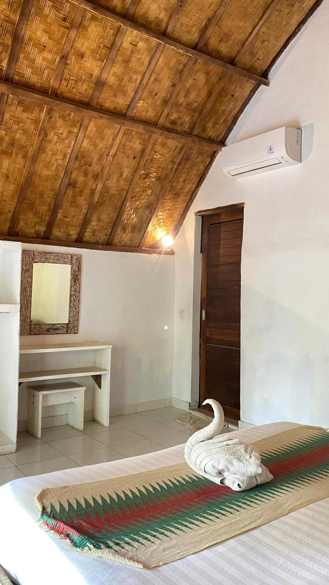 Gelih Bungalow Nusa Penida Batununggul Exterior photo